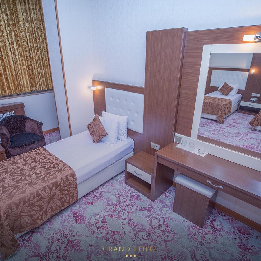 Grand Nakhchivan Hotel מראה חיצוני תמונה