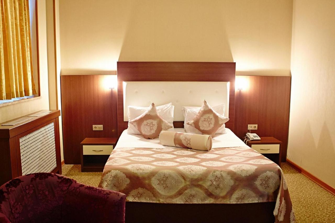 Grand Nakhchivan Hotel מראה חיצוני תמונה