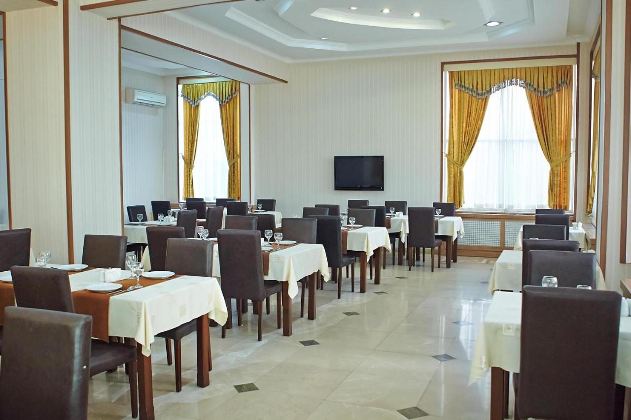 Grand Nakhchivan Hotel מראה חיצוני תמונה