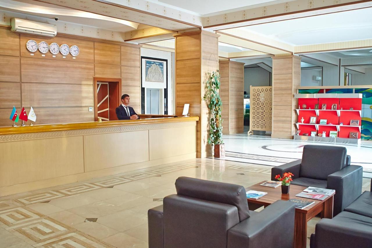 Grand Nakhchivan Hotel מראה חיצוני תמונה