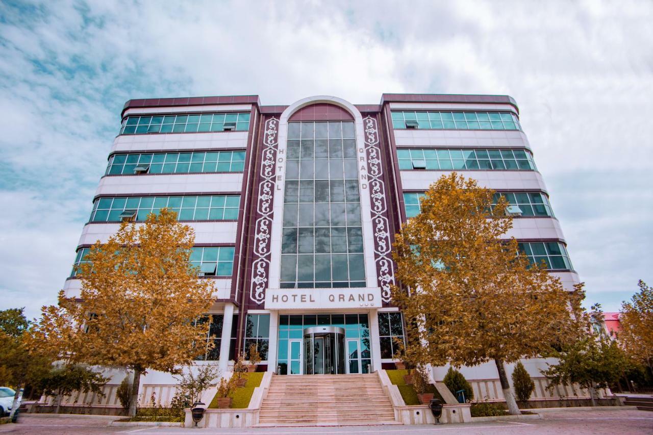 Grand Nakhchivan Hotel מראה חיצוני תמונה