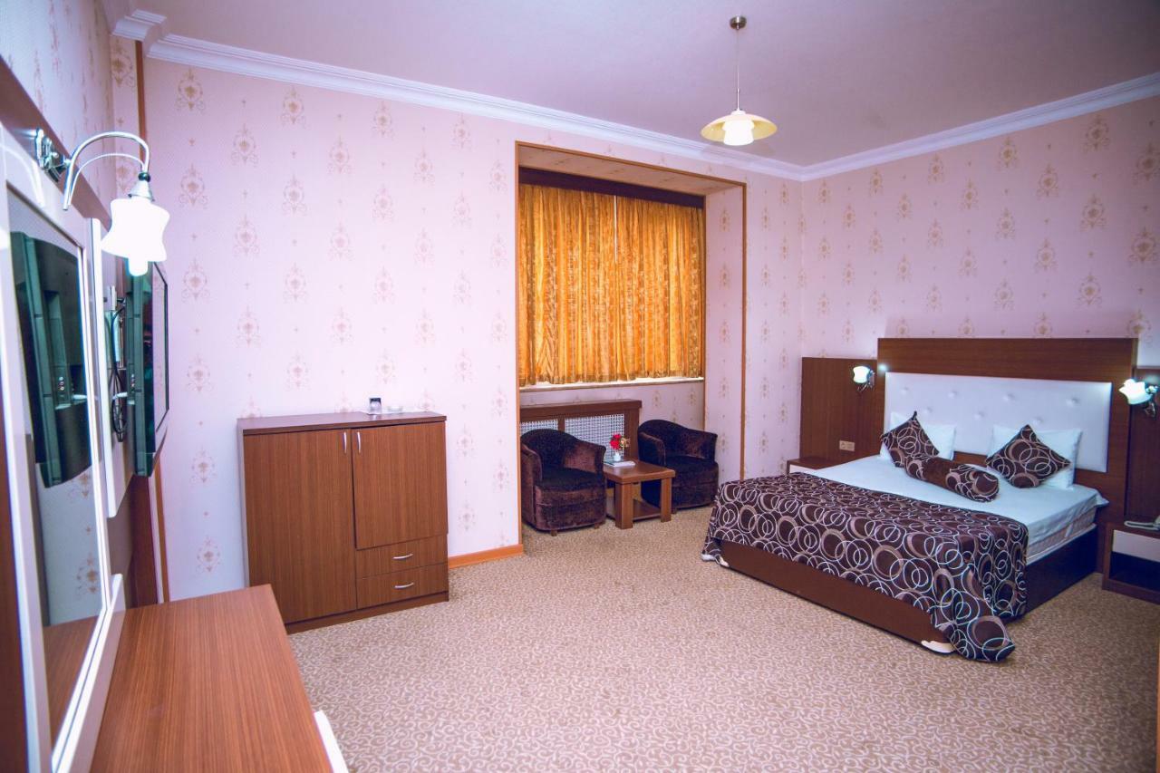 Grand Nakhchivan Hotel מראה חיצוני תמונה